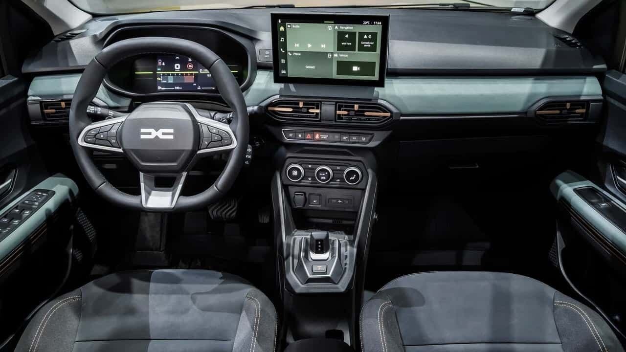 Dacia svela quale comando viene premuto più spesso dagli automobilisti