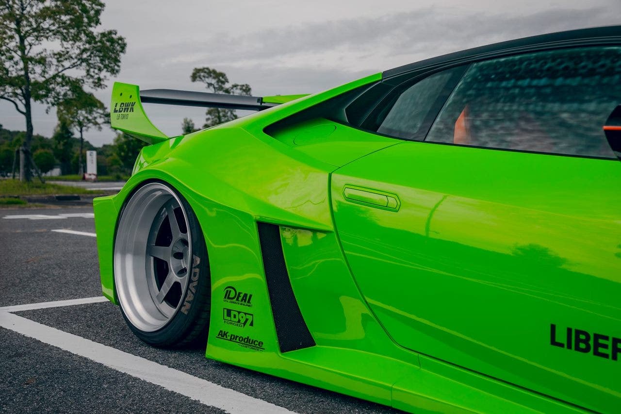 LB Silhouette WORKS Liberty Walk - Lamborghini Huracán