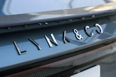 lynk & co logo