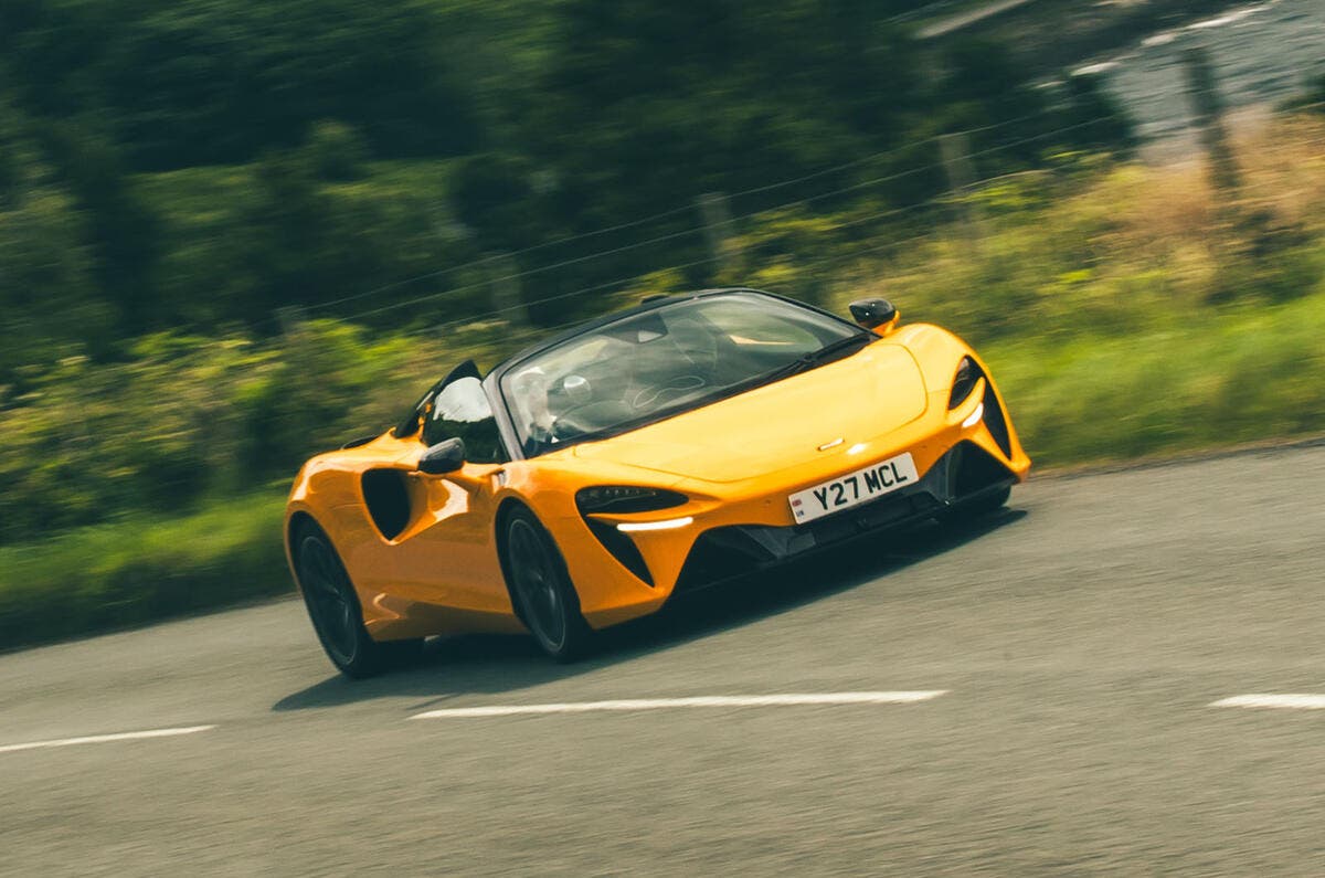 McLaren artura