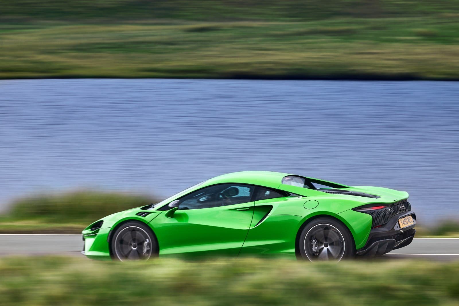mclaren artura