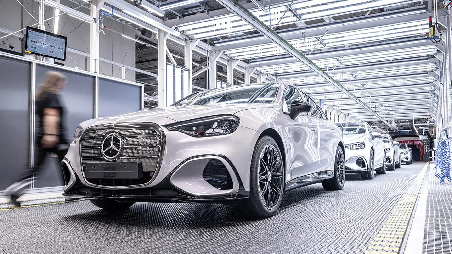 Le fabbriche tedesche di Mercedes stanno diventando un lusso insostenibile