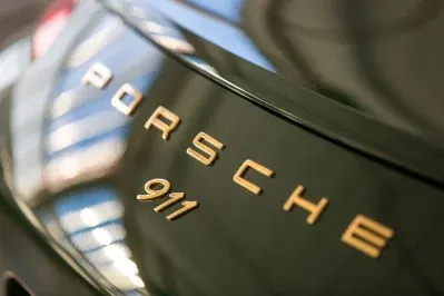 porsche 911 badge