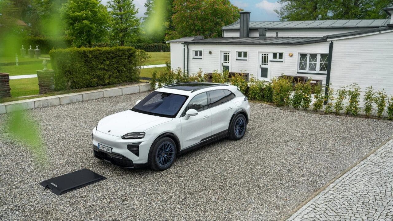 Porsche Cayenne Electric 2027