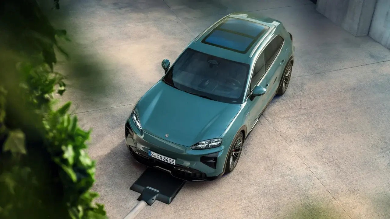 Porsche Cayenne Electric wireless