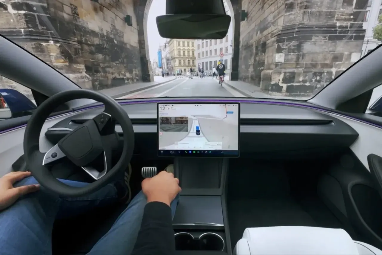Tesla, Full Self-Driving