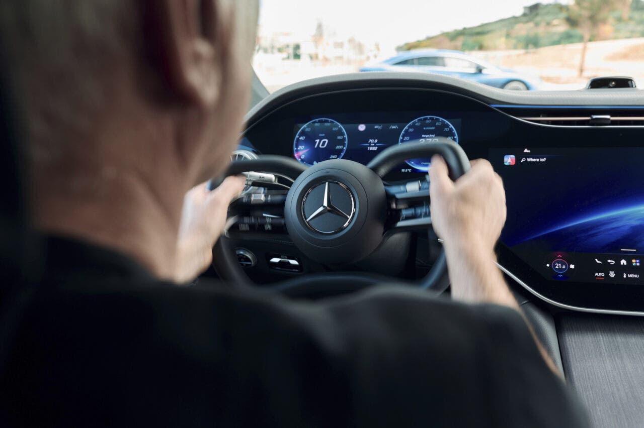 Mercedes-Benz EQS