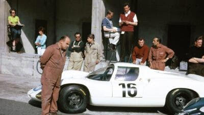 Porsche 910