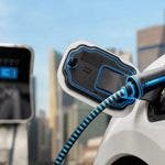 auto elettrica, batteria in carica