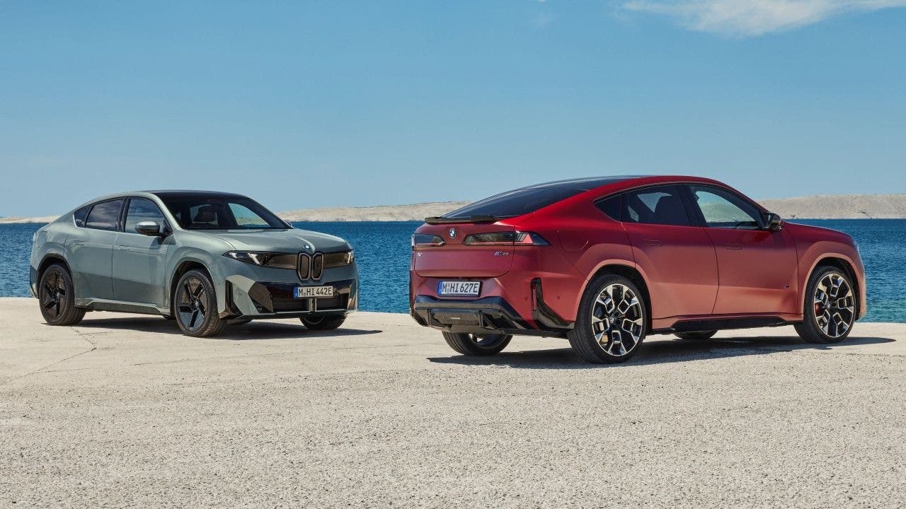BMW iX4 elettrica
