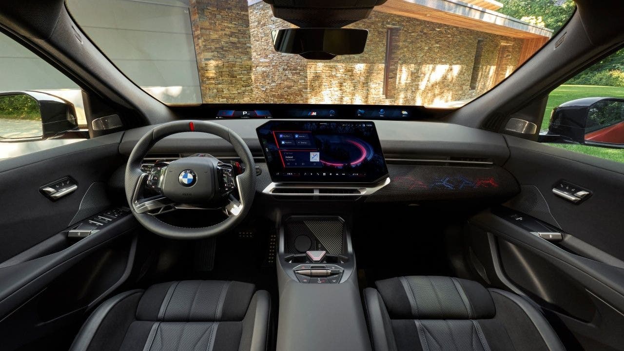 BMW iX4 interni