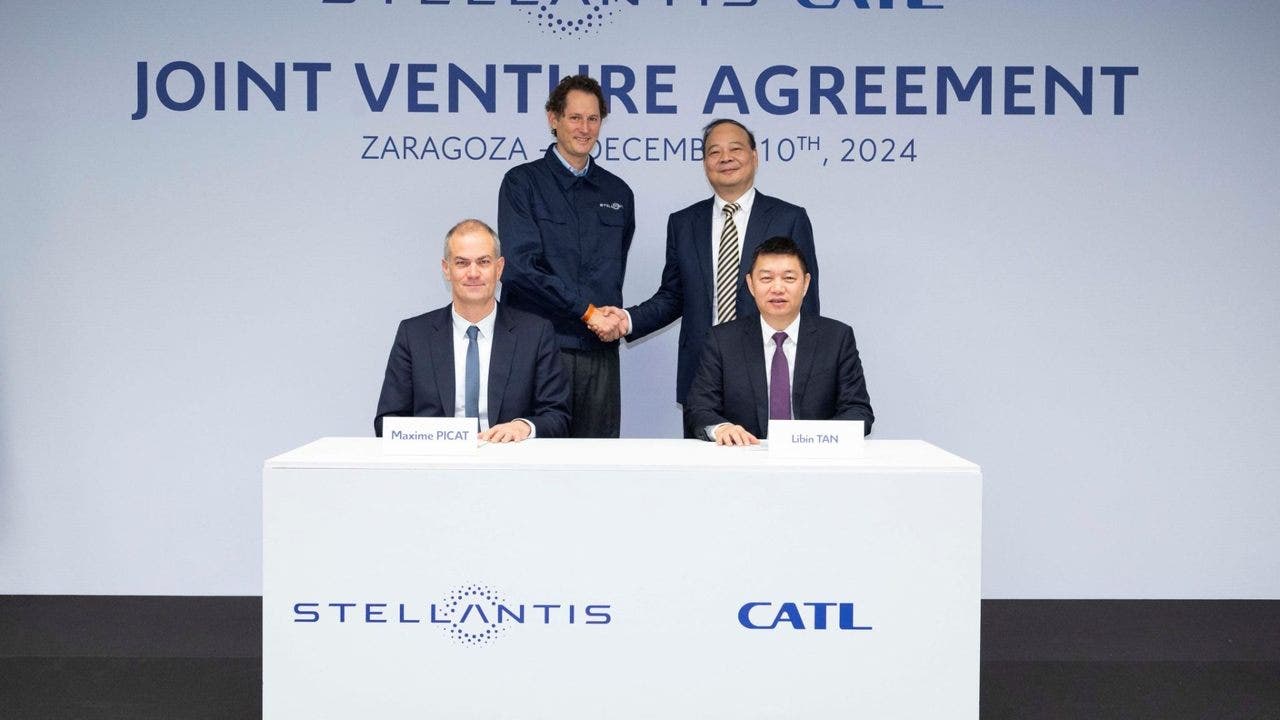 Firma accordo joint venture Stellantis e CATL a Saragozza