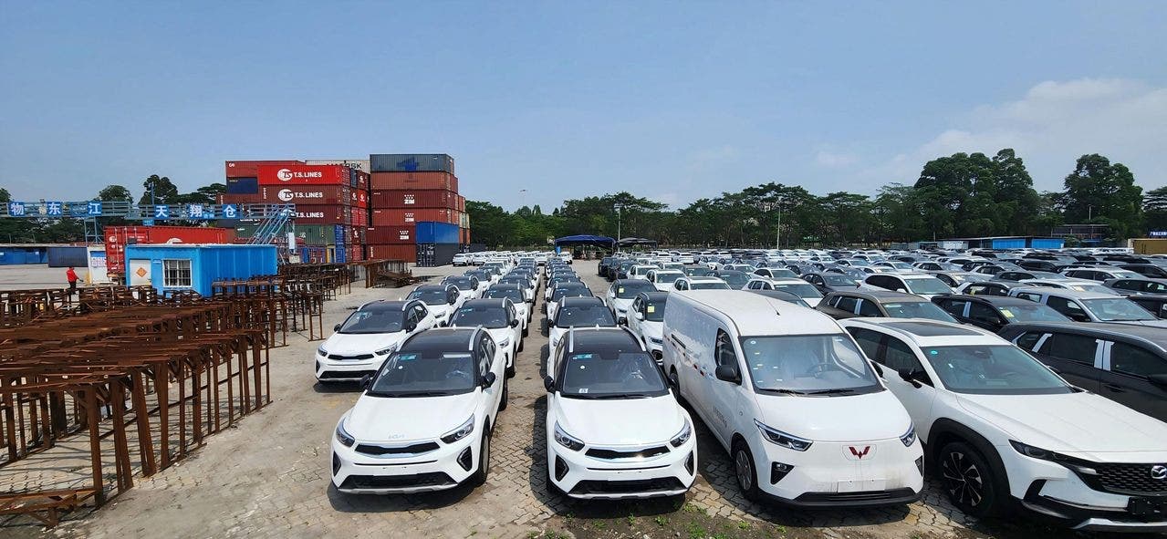 export auto cinesi