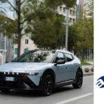 Hyundai Ioniq 5 N blu in città