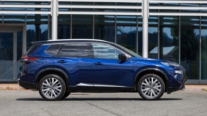 Nissan X-TRAIL