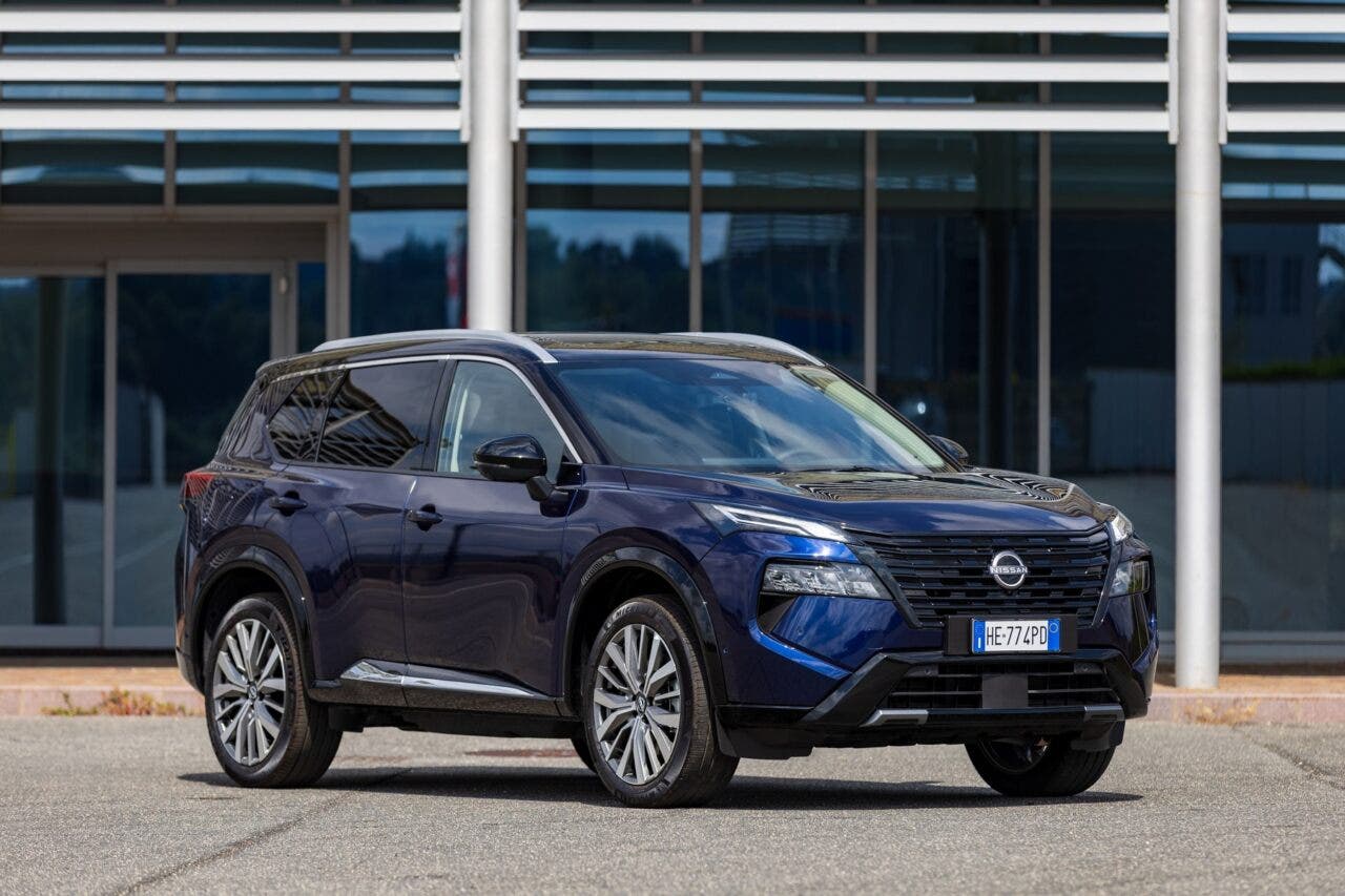 Nissan X-TRAIL