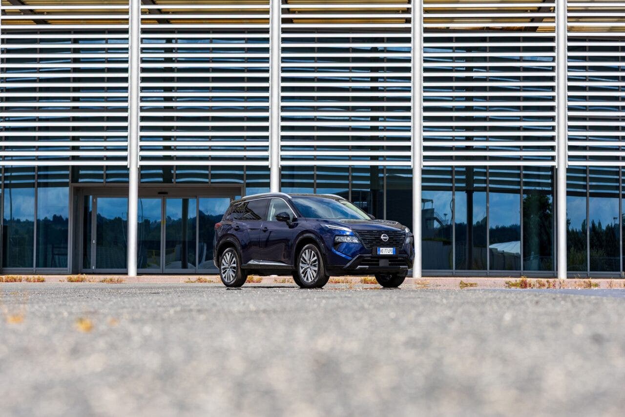 Nissan X-TRAIL