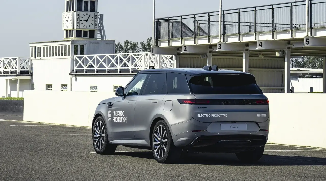 Range Rover Sport Electric