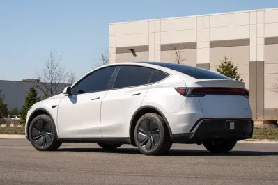tesla model y 2026