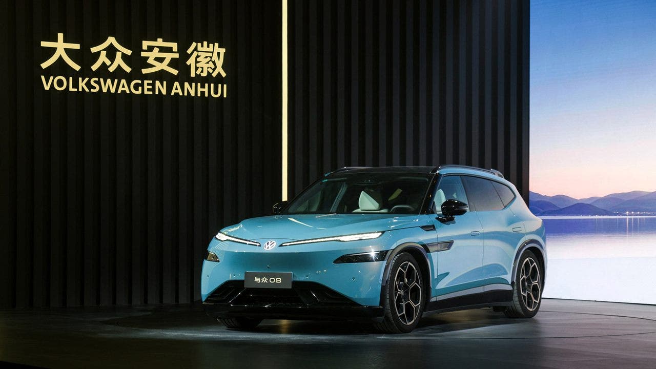volkswagen ID. UNYX 08