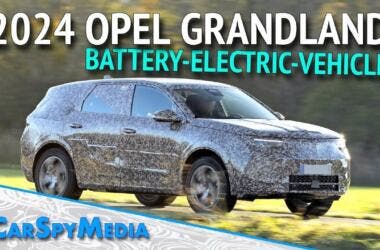 New Opel Grandland spy video