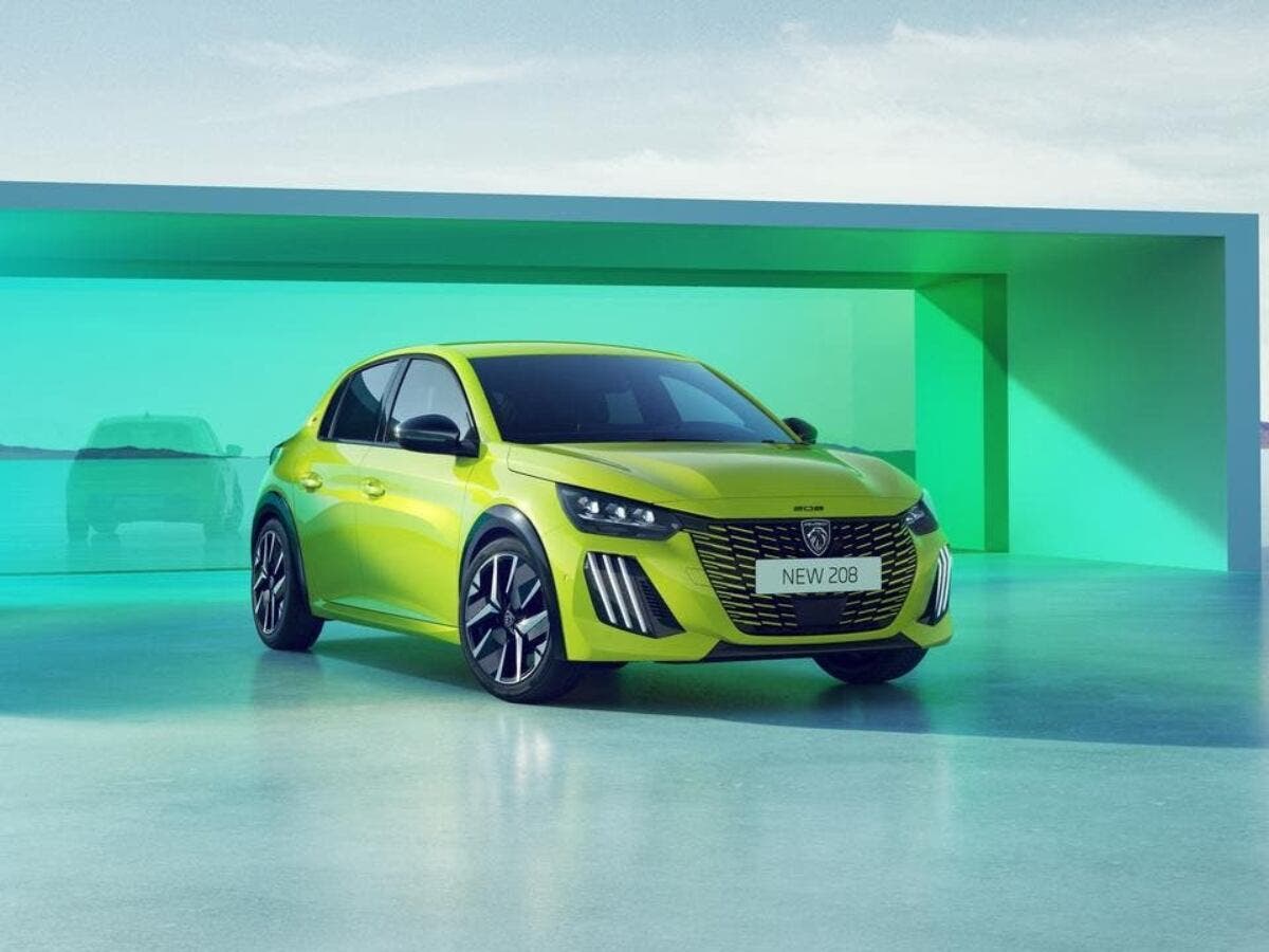 Peugeot 208 discount hybrid price
