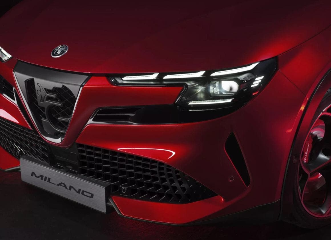 Alfa Romeo Junior exterior
