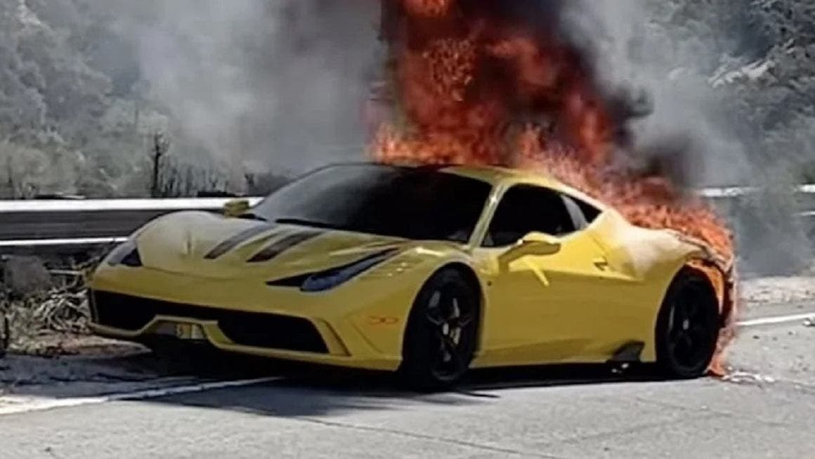 Ferrari 458 Speciale destroyed by flames