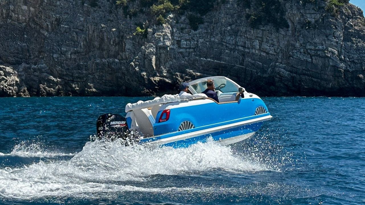 Fiat 500 boat
