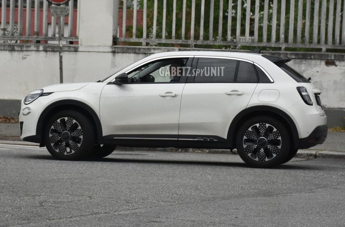 Fiat 600 Hybrid spy photo