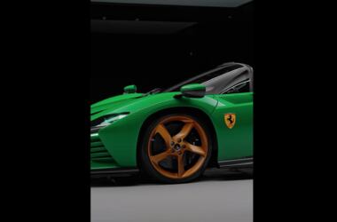 Daytona SP3 signed by Sainz Jr. and Leclerc for sale in Dubai