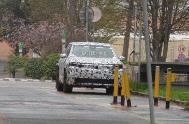 Jeep Compass 2025 spy photo