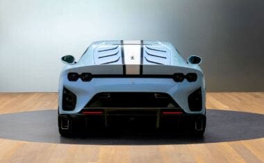 Ferrari 812 Competizione Bianco Azzurrato Tailor Made