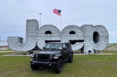 250,000th Jeep Wrangler 4xe Assembled at Toledo Assembly Complex