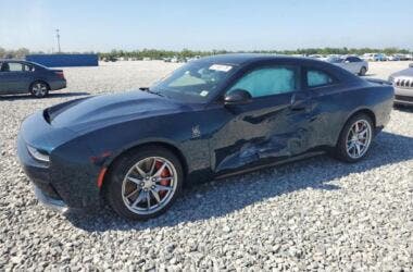 Dodge Charger Daytona crashed