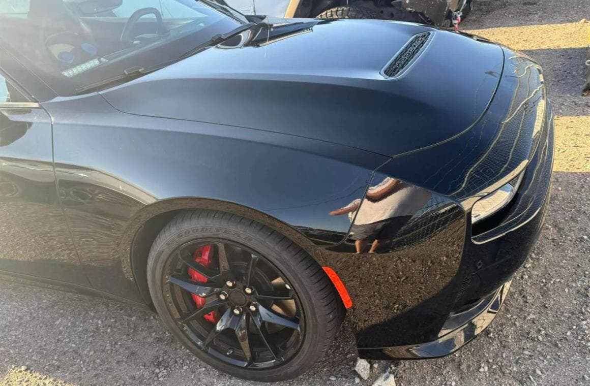 Dodge-Charger-Sixpack-Spotted