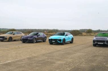 Ferrari Purosangue drag race