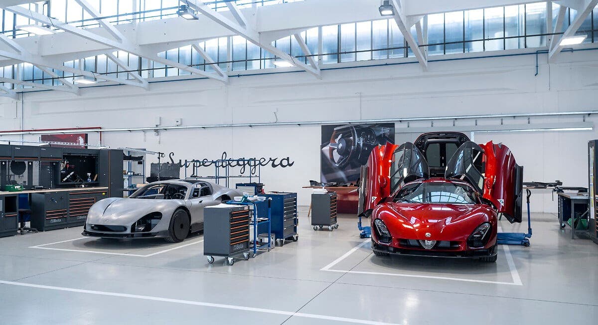 33 Stradale - Assembly process