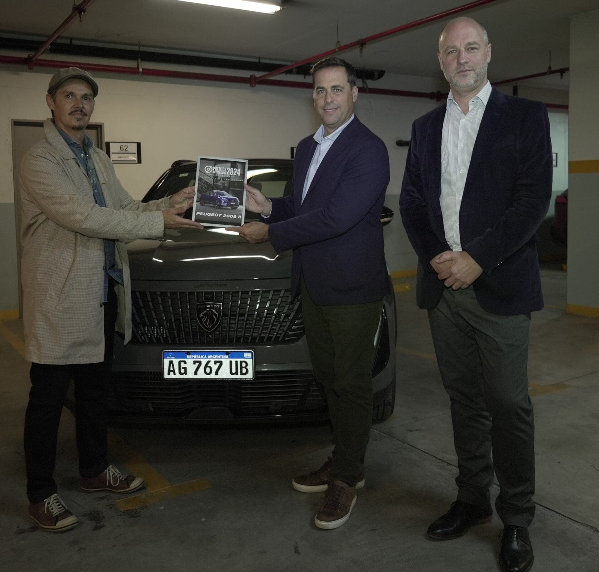 Autocosmos awarded new Peugeot 2008