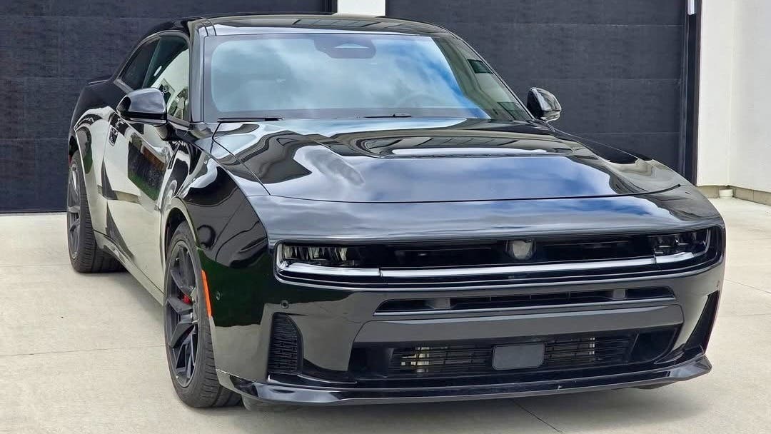 Dodge Charger SIXPACK spy photo