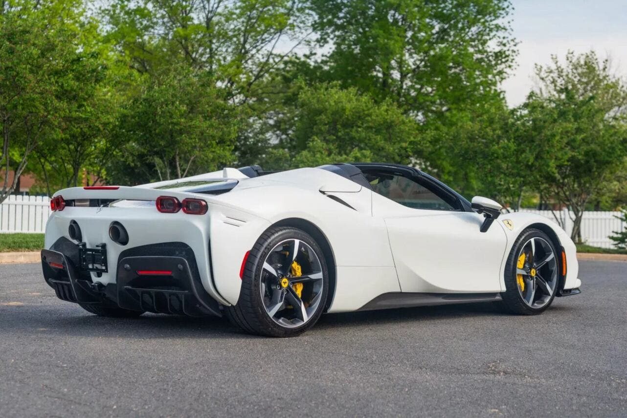 Ferrari SF90 Spider