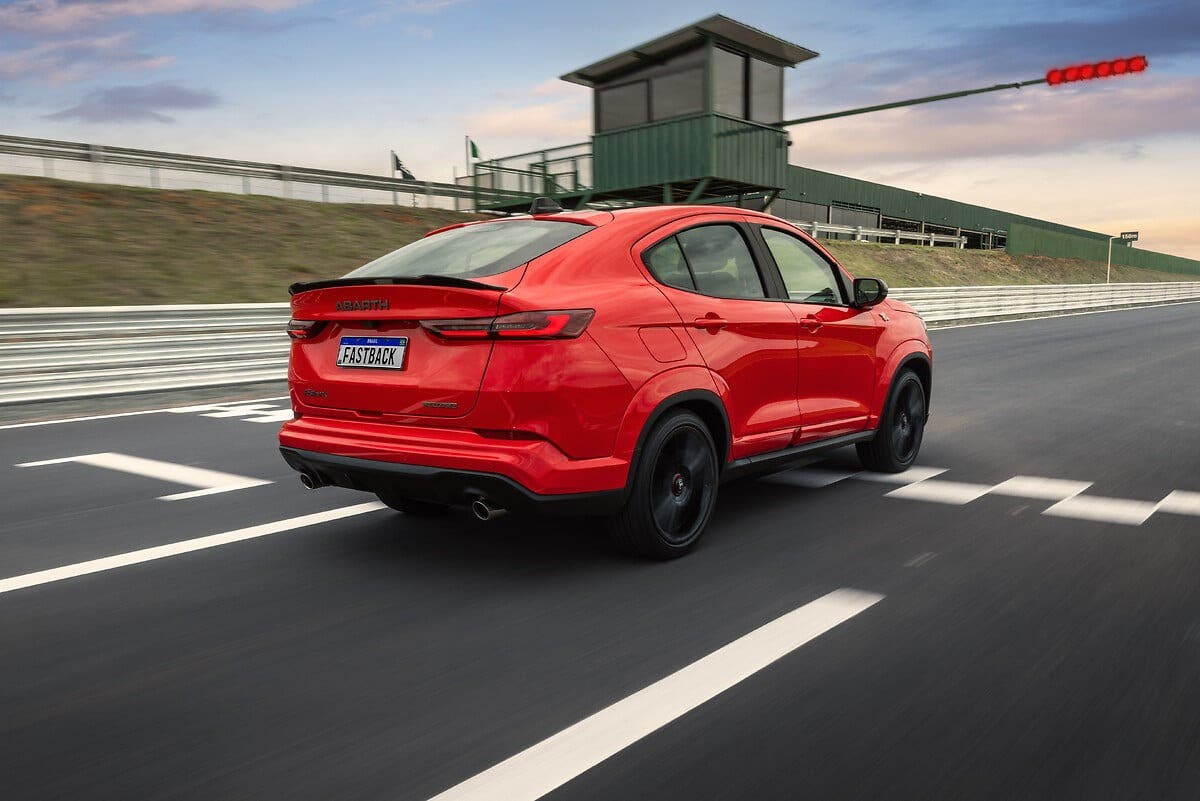 Fiat_Fastback_Abarth_My26
