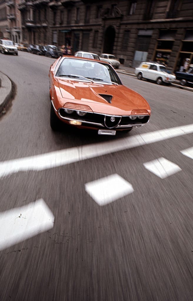 Alfa Romeo Montreal