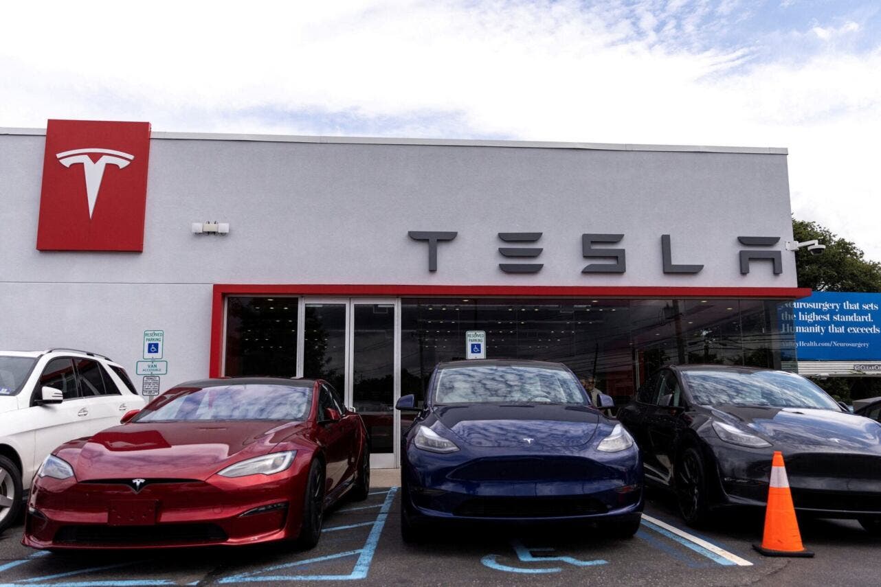 tesla dealer us