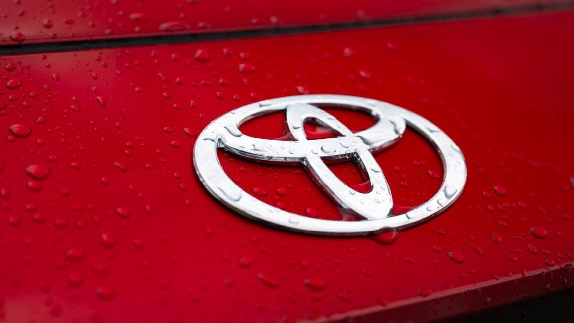 toyota badge