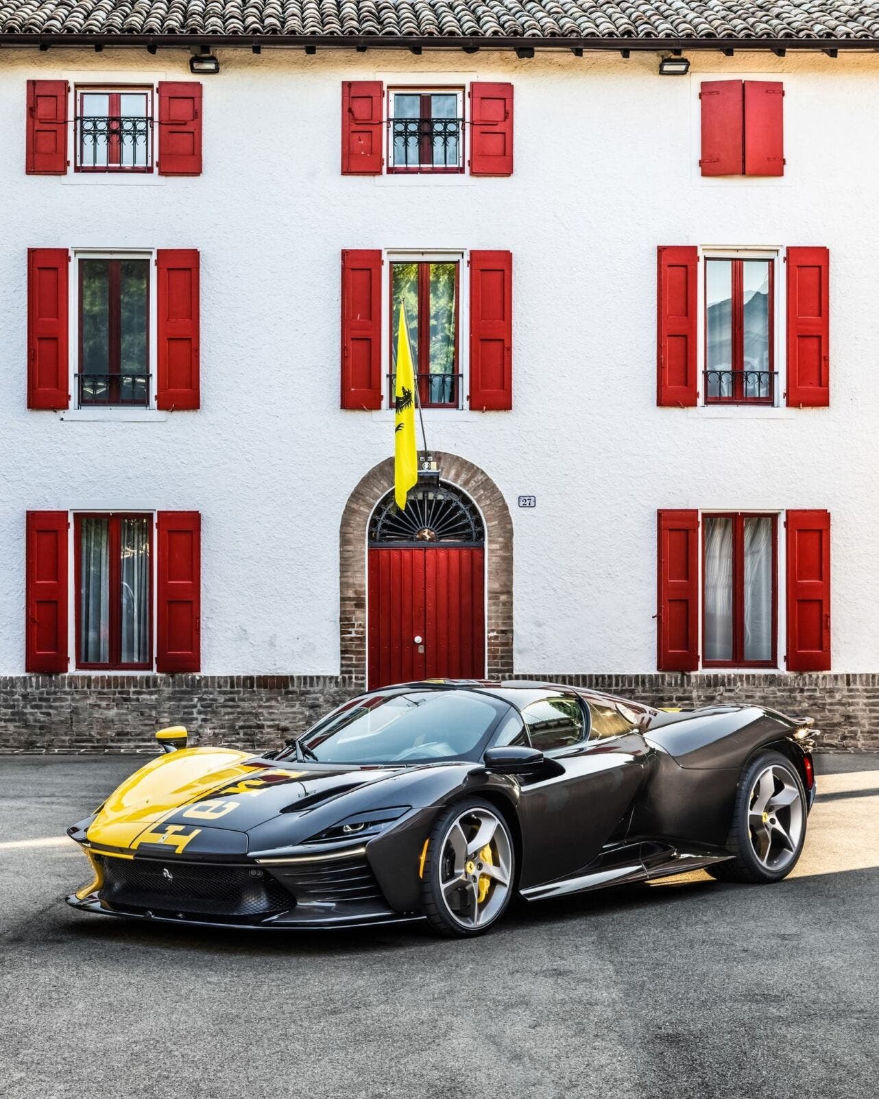 2025 Ferrari Daytona SP3 Tailor Made
