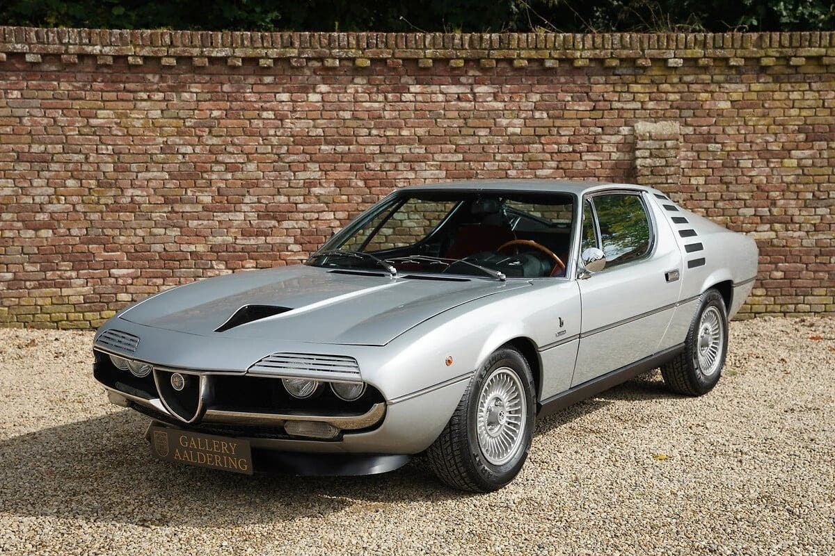 Alfa Romeo Montreal