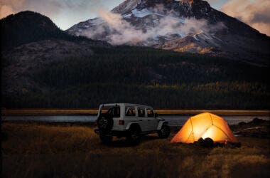 The first collaboration with the Jeep brand presented by Energizer