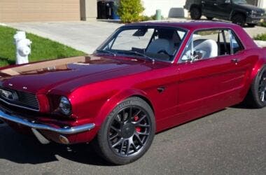 Ford Mustang 1966 Tesla