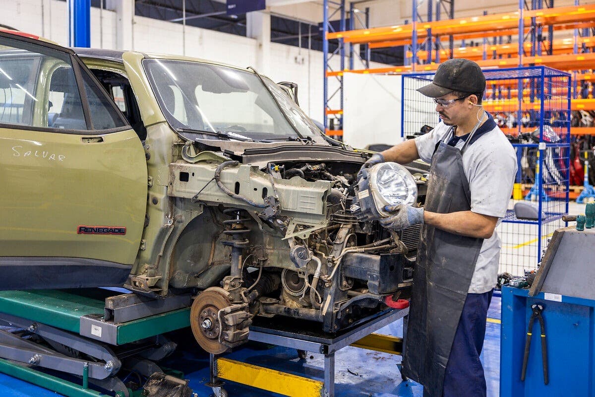 Stellantis opens Circular Autopeças vehicle dismantling center in São Paulo
